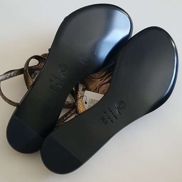 Alexander McQueen Gold Leaf Flat Sandals EU 36.5 - Picture 5 of 7